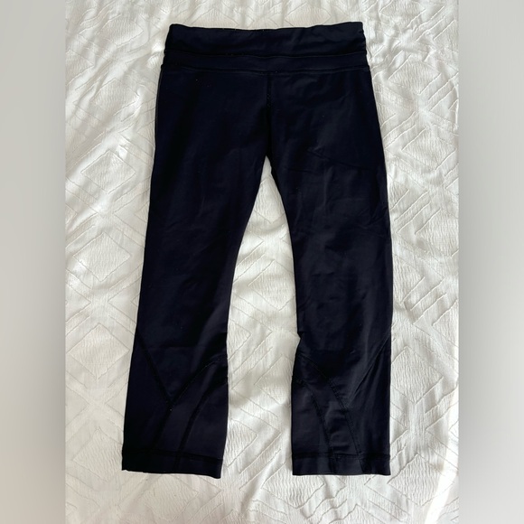 Lululemon cropped leggings pants black size 6 good condition - Picture 1 of 5